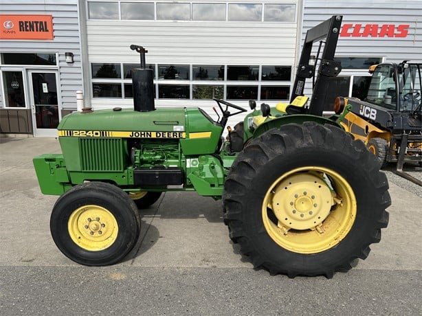 2240 John Deere Utility Tractor - (TM4301) Technical Service Manual