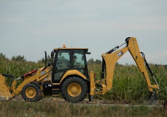 Caterpillar 432D BACKHOE LOADER OPERATION AND MAINTENANCE MANUAL TDR