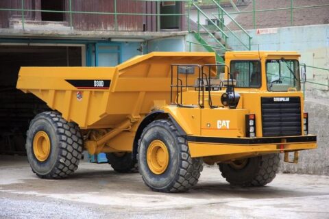 (CAT) Caterpillar D30D ARTICULATED TRUCK Operation and Maintenance Manual SN 3AJ – PDF