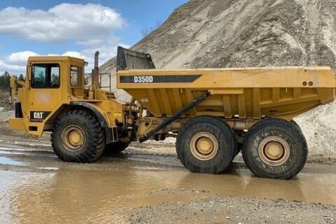 (CAT) Caterpillar D350D ARTICULATED TRUCK Operation and Maintenance Manual SN 9RF – PDF